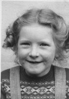 Ann b-1949 (nice hair twists)